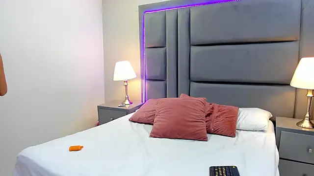 KendalFoxx online show from 05-06-26, 12:31