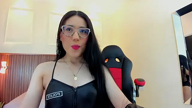 MARIE TAPNER online show from 03-13-26, 12:32