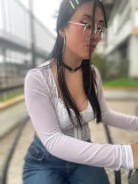 StrawberryPink  online show from 02-24-26, 11:44