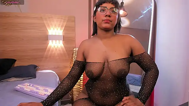 Snapshot of domiiniquex chatting on 05-01-26, 03:17 domiiniquex online show from 05-01-26, 03:17