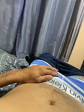 reipromiscuo01 online show from 04-21-26, 02:36