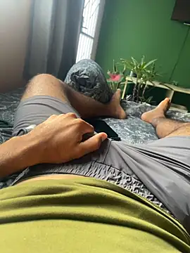 reipromiscuo01 online show from 04-21-26, 08:26