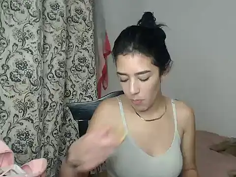 luisandri  online show from 02-25-26, 12:44