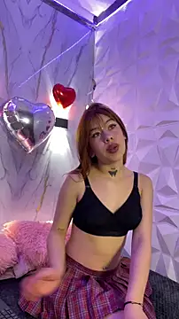 Snapshot of Ari-Smith chatting on 02-13-26, 12:16 Ari-Smith online show from 02-13-26, 12:16