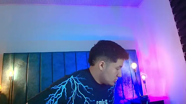 Alexander Connor online show from 03-27-26, 12:06