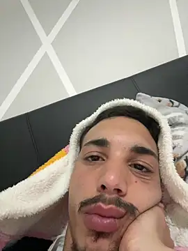 piccolo2002 online show from 03-19-26, 07:52