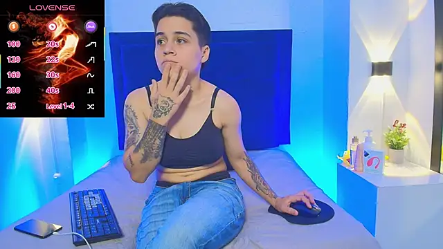 Snapshot of Parker_Noah chatting on 02-04-26, 07:42 Parker Noah online show from 02-04-26, 07:42