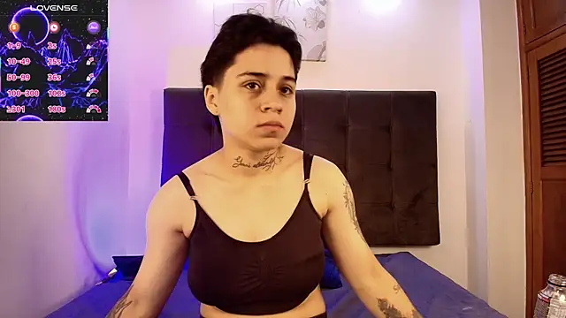 Snapshot of Parker_Noah chatting on 04-10-26, 08:16 Parker Noah online show from 04-10-26, 08:16