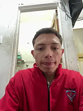 Snapshot of santiObrero chatting on 05-11-26, 04:04 santiObrero online show from 05-11-26, 04:04