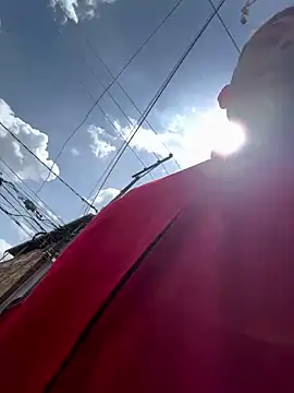 santiObrero online show from 04-18-26, 03:14