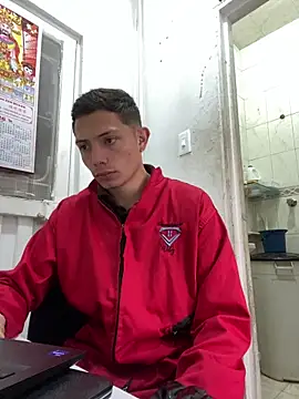 Snapshot of santiObrero chatting on 02-21-26, 03:25 santiObrero online show from 02-21-26, 03:25