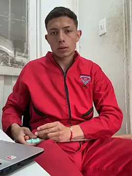 santiObrero online show from 03-18-26, 05:36