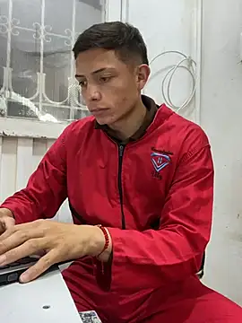 santiObrero online show from 03-09-26, 08:12