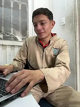 Snapshot of santiObrero chatting on 07-09-26, 03:00 santiObrero online show from 07-09-26, 03:00