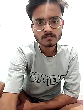 sdgjjkkmm online show from 03-08-26, 04:21