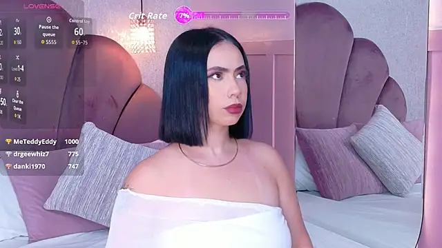 Snapshot of Sienna-Gold chatting on 05-28-26, 04:24 Sienna-Gold online show from 05-28-26, 04:24