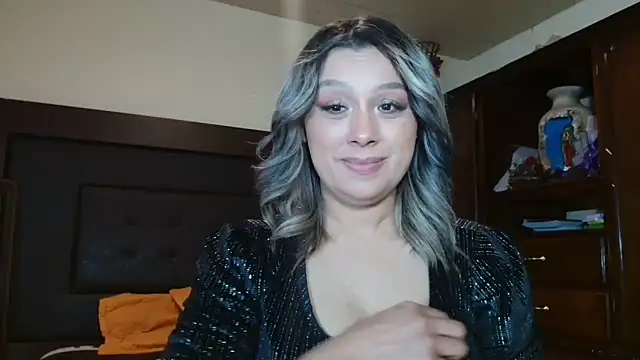 Snapshot of aitanalove_ chatting on 05-15-26, 12:52 aitanalove online show from 05-15-26, 12:52