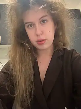 LilianBliss online show from 06-16-26, 07:36