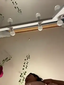 Nailealipsglossy online show from 03-05-26, 07:05