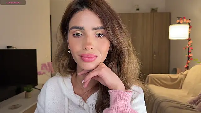 Snapshot of AyanaLys chatting on 05-17-26, 07:25 AyanaLys online show from 05-17-26, 07:25