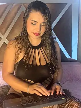 TianaRios Pink online show from 03-13-26, 10:59