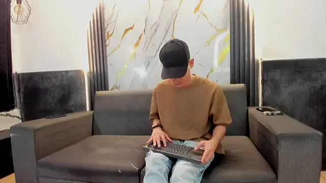 Snapshot of Angel_Villareal chatting on 02-05-26, 05:03 Angel Villareal online show from 02-05-26, 05:03