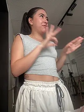 Snapshot of AuroraJohns_Pink chatting on 02-08-26, 08:39 AuroraJohns Pink online show from 02-08-26, 08:39