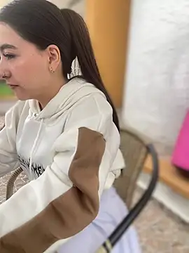 Snapshot of AuroraJohns_Pink chatting on 02-19-26, 07:55 AuroraJohns Pink online show from 02-19-26, 07:55