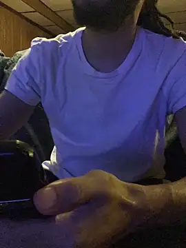 Snapshot of givemeabreak34 chatting on 03-02-26, 05:08 givemeabreak34 online show from 03-02-26, 05:08