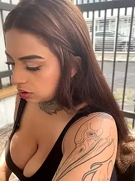 EmilyMoore Pink online show from 02-02-26, 09:47