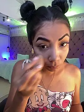 Auri   online show from 03-29-26, 07:37