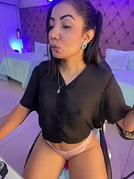 Auri   online show from 03-30-26, 07:48