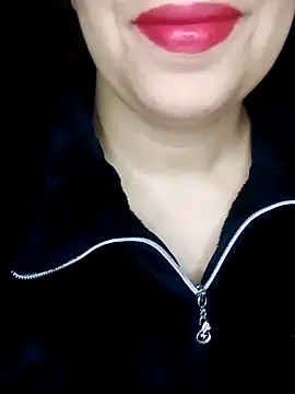 Snapshot of Naughty-Yousra chatting on 02-23-26, 08:48 Naughty-Yousra online show from 02-23-26, 08:48