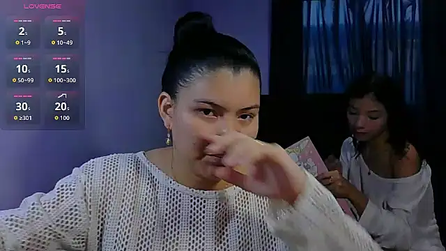 Snapshot of Helena-Paola chatting on 02-28-26, 10:20 Helena-Paola online show from 02-28-26, 10:20