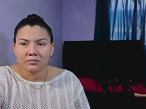 Helena-Paola online show from 04-03-26, 08:48