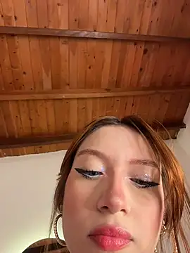 Snapshot of Alison_Ivanova chatting on 02-05-26, 05:14 Alison Ivanova online show from 02-05-26, 05:14