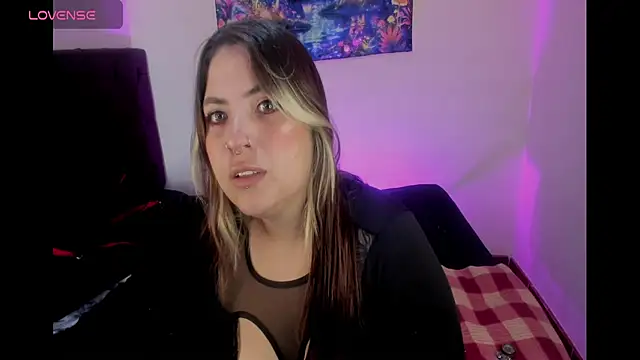 Snapshot of lunaa_rayy420 chatting on 06-03-26, 04:44 lunaa rayy420 online show from 06-03-26, 04:44