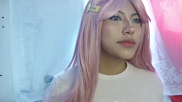 Snapshot of Spoiled_starlily chatting on 08-04-26, 03:05 Spoiled starlily online show from 08-04-26, 03:05