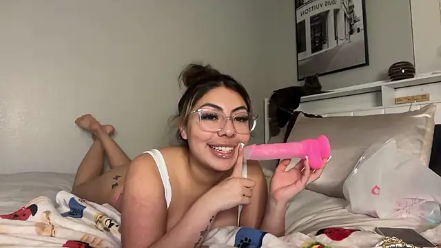 Snapshot of Lalaaxo chatting on 03-03-26, 04:52 Lalaaxo online show from 03-03-26, 04:52