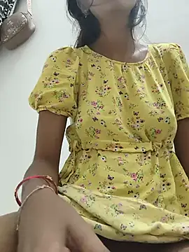 Snapshot of Cute-Natashaa chatting on 05-26-26, 05:05 Cute-Natashaa online show from 05-26-26, 05:05