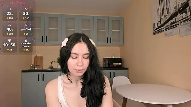Snapshot of GiovannaAntonelli chatting on 05-03-26, 06:07 GiovannaAntonelli online show from 05-03-26, 06:07