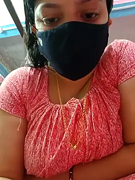 Snapshot of diyabannerjee chatting on 02-14-26, 02:23 diyabannerjee online show from 02-14-26, 02:23