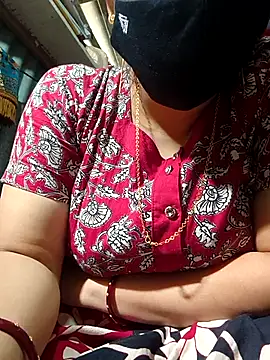 Snapshot of diyabannerjee chatting on 02-28-26, 03:28 diyabannerjee online show from 02-28-26, 03:28