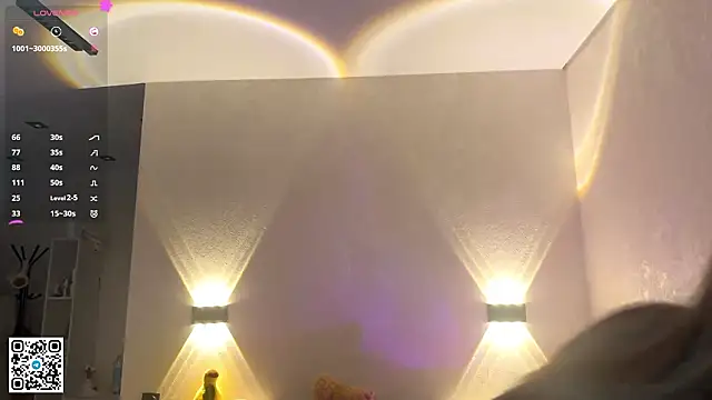 Snapshot of LouiseChavez chatting on 02-25-26, 08:14 LouiseChavez online show from 02-25-26, 08:14