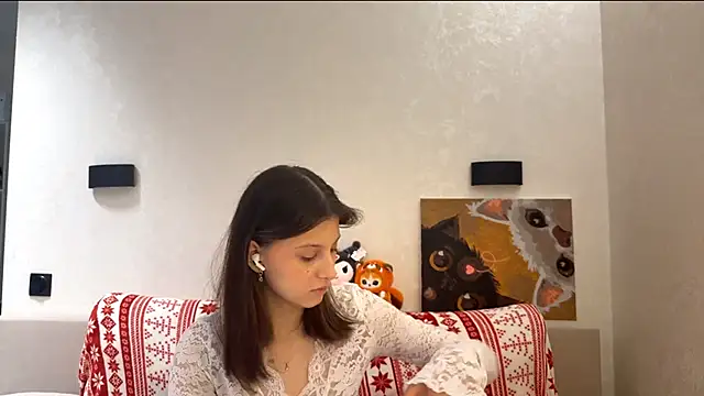 Snapshot of LouiseChavez chatting on 01-18-26, 05:33 LouiseChavez online show from 01-18-26, 05:33