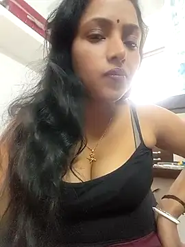 Hot-Tinaa online show from 02-13-26, 06:24