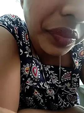 Hot-Tinaa online show from 04-23-26, 05:58