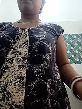 Hot-Tinaa online show from 04-25-26, 03:53