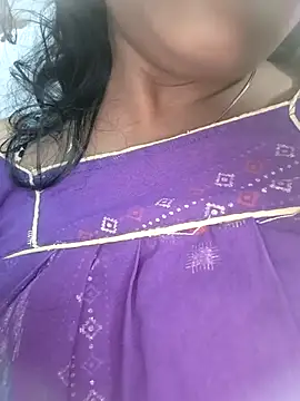 Hot-Tinaa online show from 04-07-26, 02:19