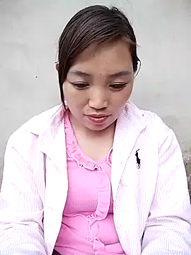 Snapshot of lia-coy chatting on 04-20-26, 11:24 lia-coy online show from 04-20-26, 11:24